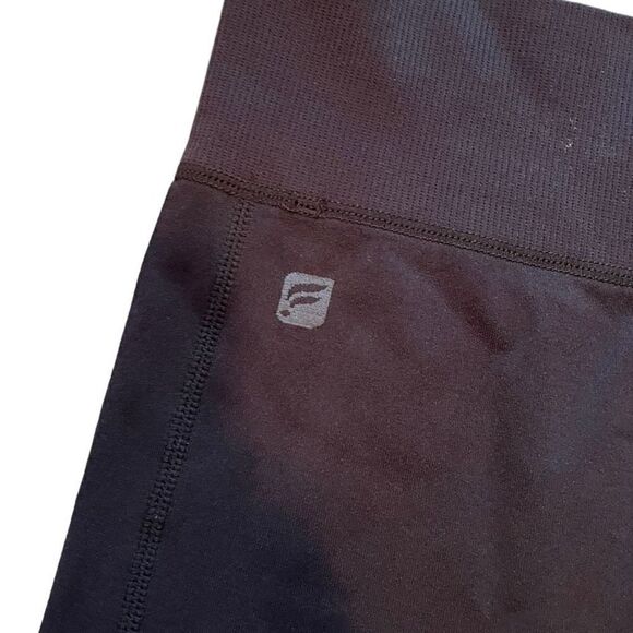 🐿️* Fabletics BlackCropped Leggings With Cutout Detail Size Unknown (Smallish) - Picture 4 of 5